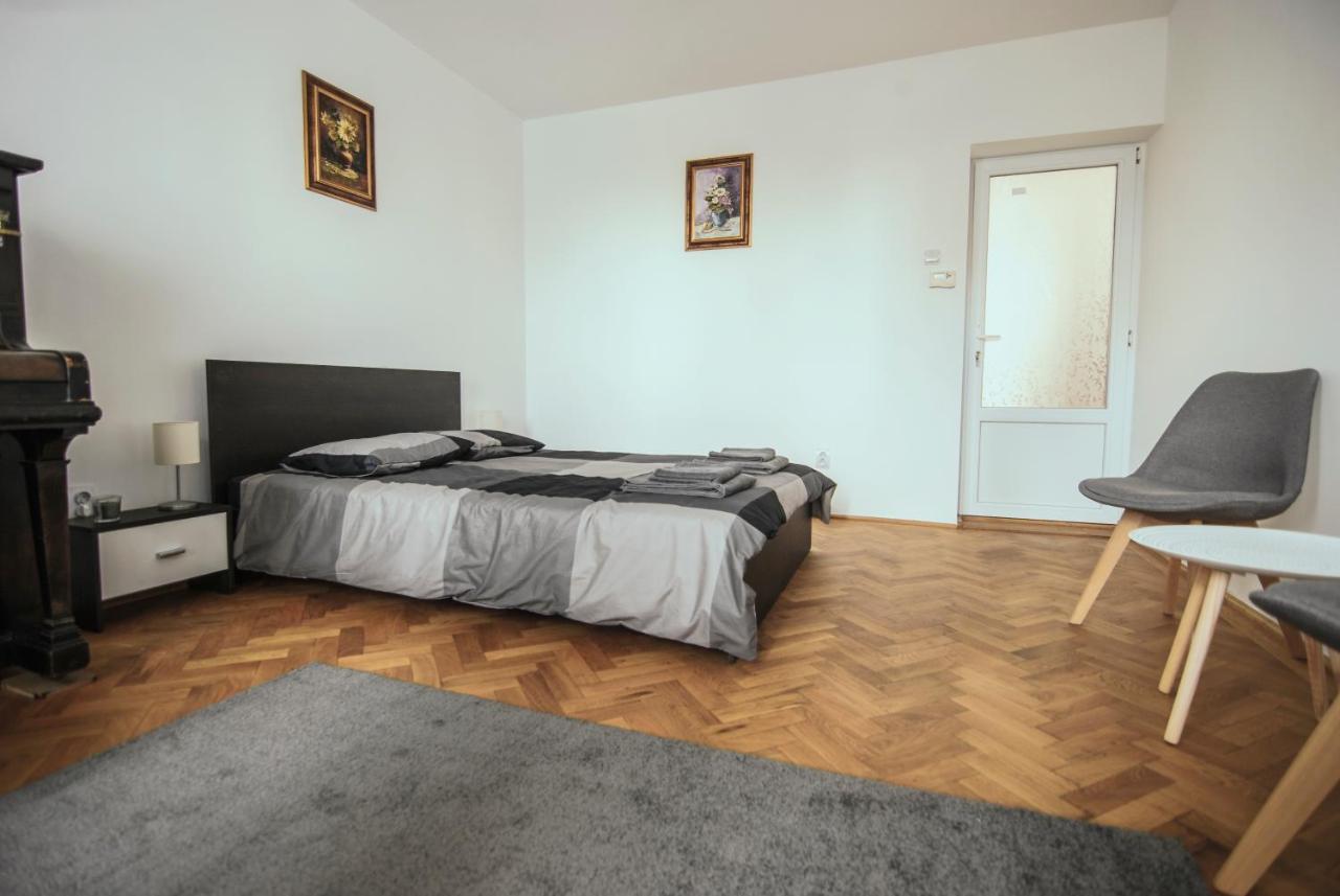 Central David Residence Braşov Extérieur photo