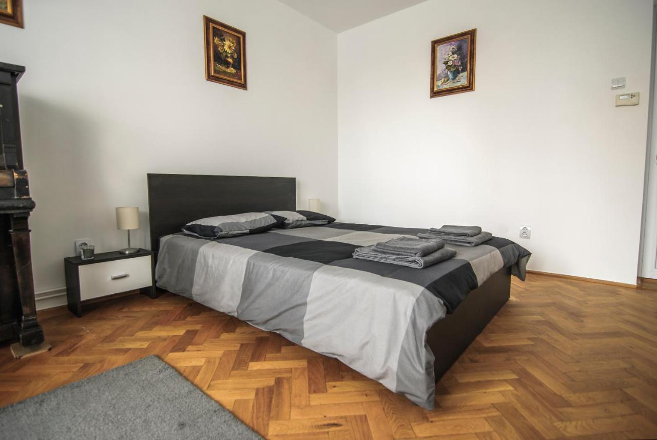 Central David Residence Braşov Extérieur photo